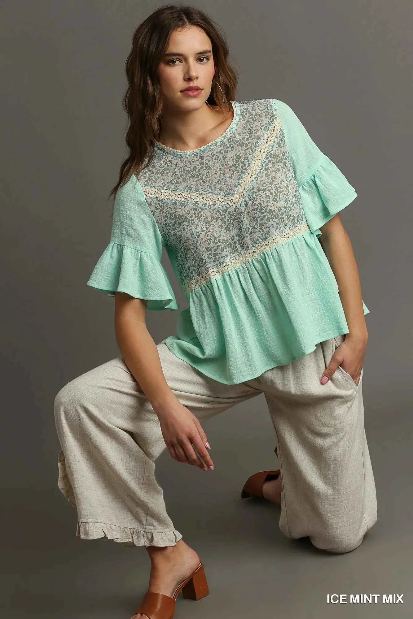 Umgee Floral Lace Trimmed Detail Half Sleeve Babydoll Top