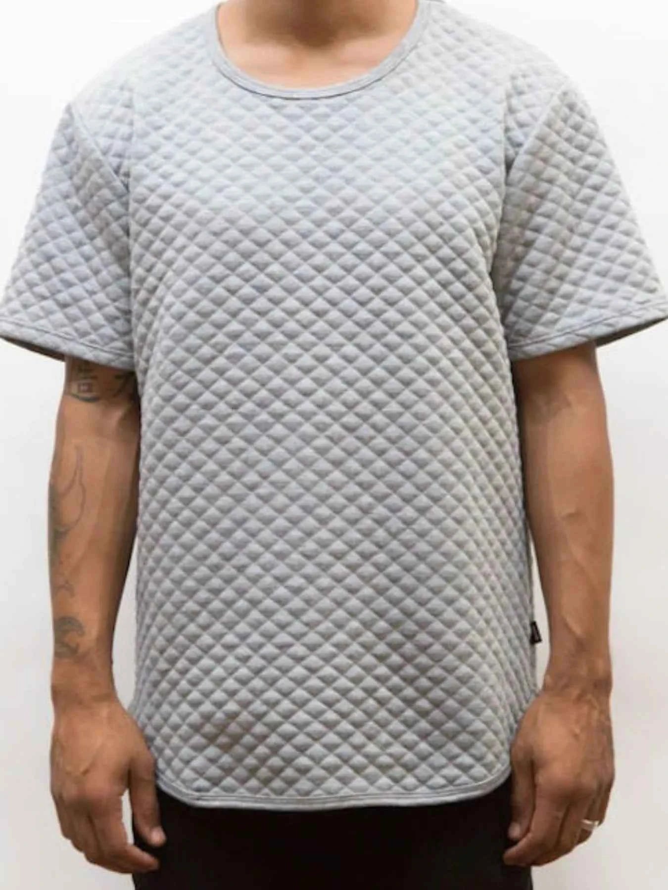 WEIV Men's Short Sleeve Quilted T-Shirt